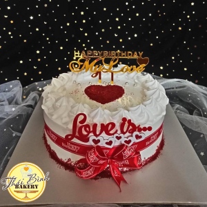 bánh kem tim redves cắm chữ happy birthday my love