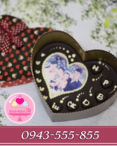 Bánh in ảnh sô cô la tặng người iu