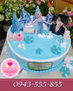 Bánh kem in ảnh elsa tặng bạn gái hồng anh size 25cm