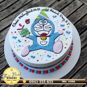 Bánh kem vẽ doraemon hộp quà CMSN con Khánh Duy 5 tuổi