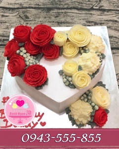 Bánh trái tim kem bơ tông trắng đỏ