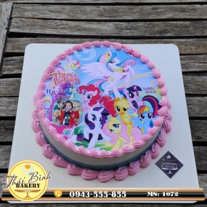 Bánh kem in ảnh ngựa pony kèm ảnh con yêu tặng con Huyền My