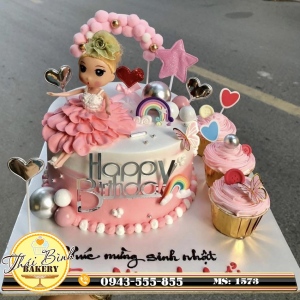 Bánh kem công chúa đơn giản cupcake mừng sinh nhật em Miu 1 tuổi