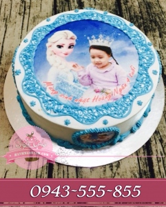 bánh in ảnh bé gái cùng công chúa elsa