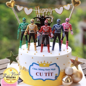 bánh kem phụ kiện 5 anh em siêu nhân