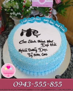 Bánh kem tặng mẹ yêu đã có công nuôi lớn ta lên người