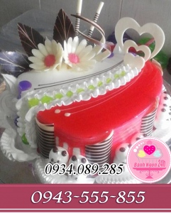 Bánh trái tim nửa trắng đỏ thắm tặng vợ yêu