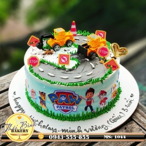 bánh kem chú chó cứu hộ bé minh vương thích máy xúc