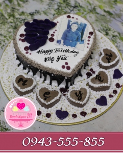 Bánh sinh nhật hoa tông tím trắng